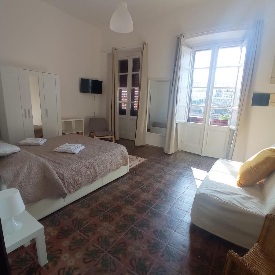 Central Moon Cagliari Vista Mare Екстер'єр фото